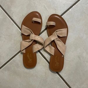 Seychelles sandals
